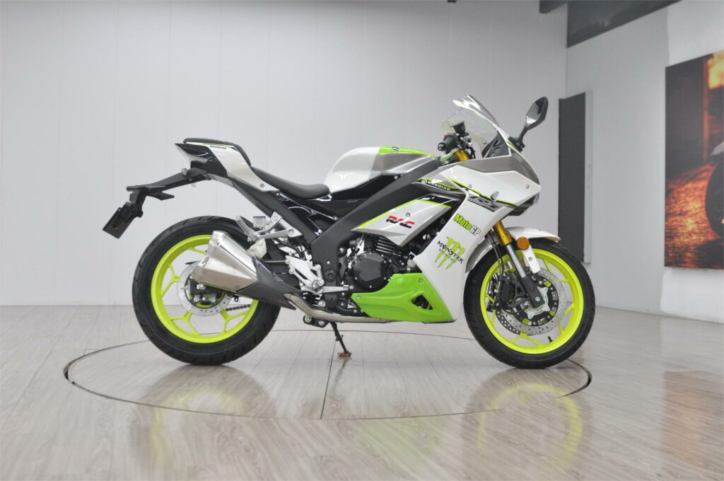 R1 Sport 400cc - Image 6